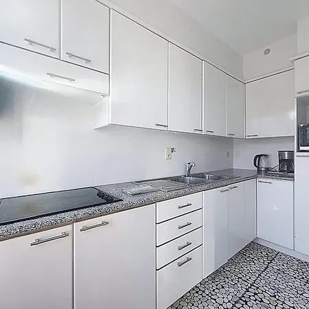 Апартаменты Centrally Located Scarphout 3g By Interhome Бланкенберге