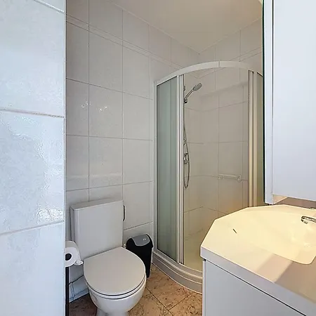 Centrally Located Scarphout 3g By Interhome