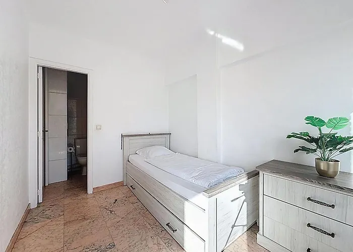 Centrally Located Scarphout 3g By Interhome Apartment *